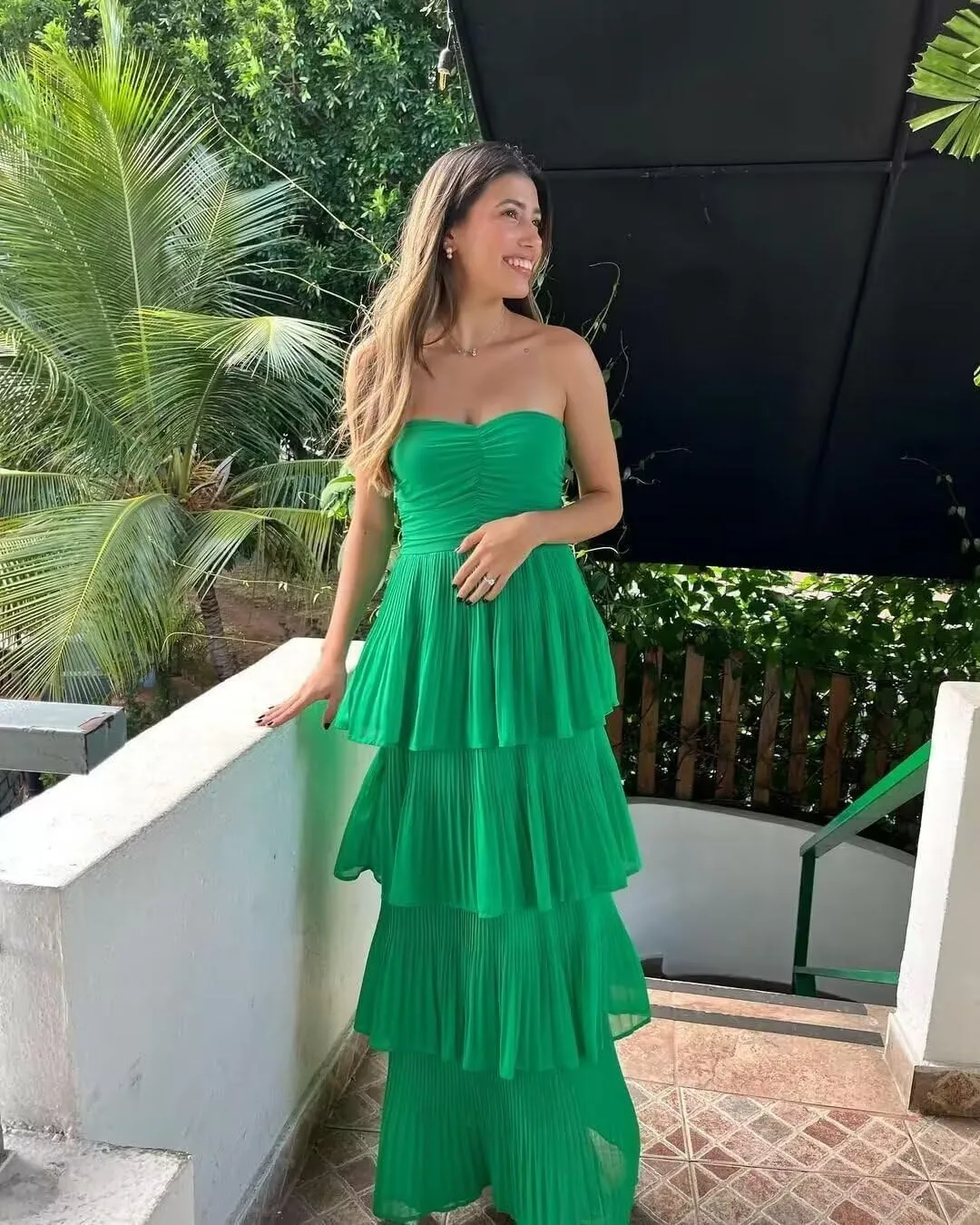 Strapless Prom Dresses for Women 2025 Tiered Bridesmaids Dresses Chiffon Ruffle Sweetheart Formal Party Gown