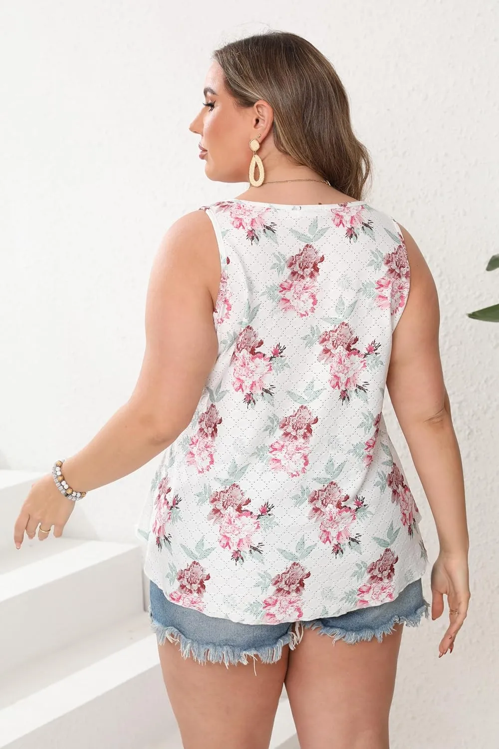 Women Plus Size Fashion Eyelet Tank Tops Flowy Scoop Neck Loose Fit Tank-Top Sleeveless Cami Camisole Shirts 1X-5X
